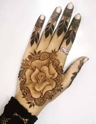 Elegant Henna Design For Pretty Girls With Images Latest Mehndi Designs Henna Henna Designs