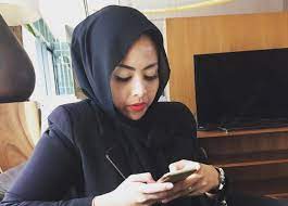 Malaysia shipyard & engineering sdn bhd v bank kerjasama rakyat (m) bhd 1985 clj rep 206 (sc). Anak Tpm Kahwin Lagi Bernikah Di Mekah Berita Projekmm