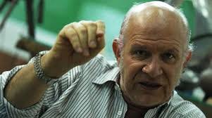 Robó para la corona?