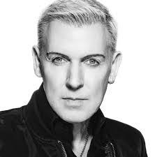 Tom Capelle's Instagram, Twitter & Facebook