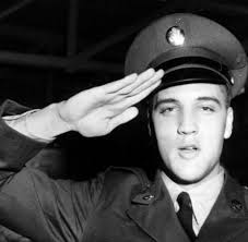 Elvis presley would have been 78 years old today, if it weren't for his untimely death at age 42. King Of Rock N Roll Wie Elvis Als Us Soldat Die Frauleins Aufmischte Welt