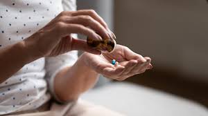 Antibiotika aber helfen nur bei bakteriellen infektionen, nicht gegen viren. Antibiotika Gegen Corona Andere Viren Mythos Ratgeber Hilfe Tipps