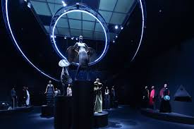 Made in india from premium leather and full leather lining. Pierre Cardin S Futuristic Space Age Fashion Bound For Brooklyn Debut Wwd