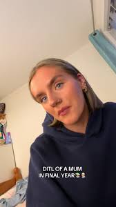 Róisín Ward (@weewardy)