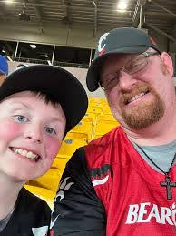 Lauren Hellmann's Instagram, Twitter & Facebook