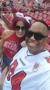 Great day at Ray J. Could've been better. I'll never spell the name #EAGLES  ever again. Thanks, @melissaredroberts, for rolling with me and snapping  away all day. #NFL #buccaneers #tampa