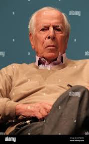 Jean Daniel, French journalist and editor of 'Le Nouveau Observateur',  Paris (1991). [automated translation] Stock Photo