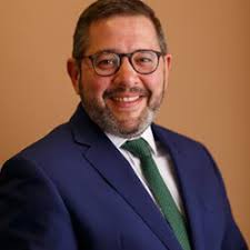 Roy Munoz's Instagram, Twitter & Facebook