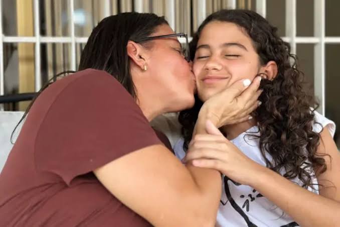 La nena de 12 años que sobrevivió 32 horas bajo los escombros del terremoto de Venezuela: “Comí kétchup y queso y eso me mantuvo consciente” - LA NACION