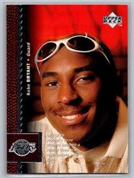 Kobe Bryant fleer sweet sigs “63 2004 mint