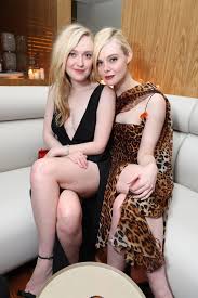 Dakota Fanning & Elle Fanning - Images