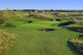 The royal st george's golf club located in sandwich, kent, england, is a golf club in the united kingdom and one of the courses on the open championship rotation and is the only open rota golf course to be located in south east england. Royal St George S Golf Club Sandwich Grossbritannien Albrecht Golf Fuhrer
