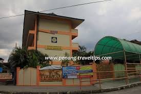 1912 sebuah bangunan yang diperbuat daripada bertam dan nipah didirikan sebagai asas tapak sekolah melayu tikam batu pengasasnya : Sekolah Kebangsaan Jalan Hamilton