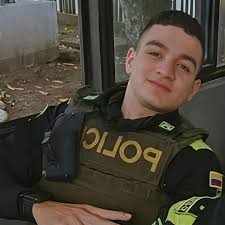 Como Yeferson Vera Pachón fue identificado el joven que falleció en la  madrugada de este viernes tras perder el control de su motocicleta en la  vía Santa Elena