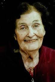 Lillian Rooney's Instagram, Twitter & Facebook