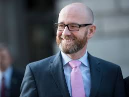 Wegen seiner erkrankung legt er seine ämter früher als angekündigt nieder. Cdu Generalsekretar Peter Tauber Hat Seinen Rucktritt Verkundet Business Insider