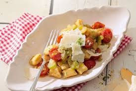 Sellerie Gnocchi Rezept Essen Und Trinken Gnocchi Lebensmittel Essen