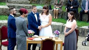 Der duftgarten führt seine besucher an der nase herum. Hallelujah Im Garten Der Sinne Merzig Kathleen Die Hochzeitssangerin Youtube