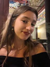 Hi!! My name is Sophie Warth and I'm an incoming grad student in the NYU  Food Studies program. I just signed a lease for a 2 bd 2 bath apartment in  Cobble