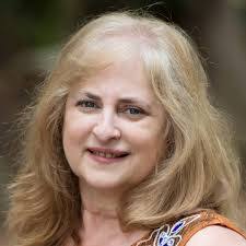 Donna Triska's Instagram, Twitter & Facebook