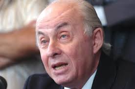 El Partido Nacional informa con profundo dolor el fallecimiento del Dr.  Gonzalo Aguirre Ramírez, ex vicepresidente de la República, un querido  referente, líder y militante partidario que a lo largo de su