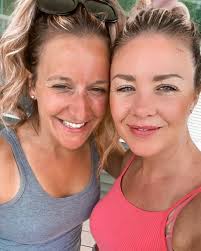 Rene Whitney (@naewhitney) • Fotos y videos de Instagram