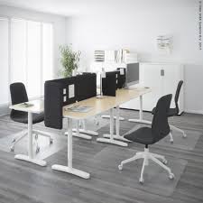 Paravan Bekant Kombiniranog Radnog Stola Upija Zvukove Osigurava Privatnost I Stvara Tihu I U Cheap Office Furniture Office Interior Design Home Office Design