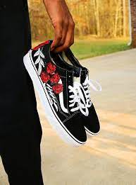 Custom Rose Old Skool Vans Sneakers Shoes Vans Custom Vans Vans Vans Blumen