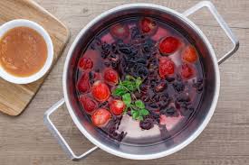 4 Ingredient Strawberry Hibiscus Iced Tea Nurtured Homes