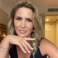 70+ "Sarah Arena" profiles