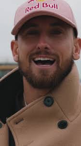 The moment of Leon Glatzer seeing our wave pool 💙🌊 What will be your  first reaction? #o2SURFTOWNMUC #hallbergmoos #SURFTOWN