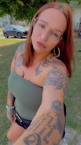 Good morning 👋🏾 Went to bed way to early, now what do i do 🤣