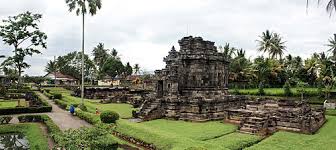 Pengelolaan candi umbul saat ini dikendalikan oleh dinas pariwisata kabupaten magelang. Daftar 13 Candi Di Magelang Yang Wajib Dikunjungi Borobudurnews