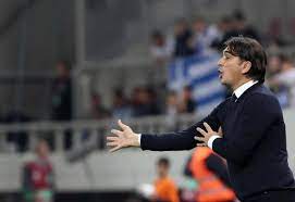 Bu kapsamda futbolseverler zlatko dalic hakkında bilgi sahibi olmak için internet arama motorlarında araştırmalarda bulunuyor. Meinvfb On Twitter Zlatko Dalic Ist Eventuell Dafur Verantwortlich Dass Der Vfb Borna Sosa Erst Recht Spat In Stuttgart Begrussen Darf Https T Co H5tk6zj7gf Https T Co Dtcniho1ri