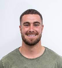 Julie Capello's Instagram, Twitter & Facebook