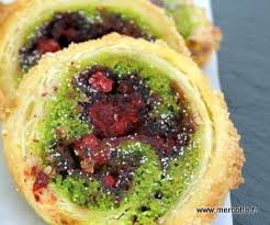 Roules Feuilletes Pistache Fruits Rouges Roule Feuillete Pistache Recette Gateau Sec