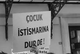 Küçük çocuk ise çağrılan ambulans ile çukurova üniversitesi tıp fakültesi balcalı hastanesi'ne kaldırılarak tedaviye alındı. Adana Da Iki Cocuguna Cinsel Istismarda Bulunan Erkege 35 Yil Hapis Gazete Karinca