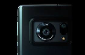 Il traite divers sujets en relation avec l'actualité technologique, de l'information et des médias au maroc et ailleurs. Sharp Aquos R6 L Impressionnant Smartphone Android Japonais Concu Avec Leica Consonews Premier Site Consommation Au Maroc