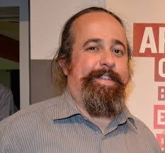 Hilton Wood's Instagram, Twitter & Facebook