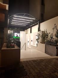 signage design signe design sign design alcobond design stainless steel تركيب آرمات لافتات اعلانات دعايات تلبيس واجهات محلا patio patio umbrella outdoor decor