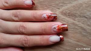 Mit hilfe der zwei verschiedenen schwämmchen können individuelle looks kreiert werden. Herbstnagel Nageldesign 100 Bilder 2021 Herbst Nailart Galerie
