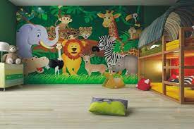 Son revêtement mural extérieur en bois et les jardinières sur les rebords des fenêtres la transforment en véritable maison. Fresque Murale Dans La Chambre D Enfant 35 Dessins Joviaux Chambre Enfant Decoration Murale Chambre Deco Chambre Enfant