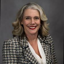 notjustalivebutthrivingin25 #realestatefinance