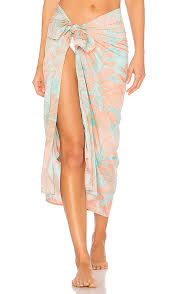 L Space Pareo In Bungalow Palm Revolve Stylish Swimwear Bathing Suit Designs Revolve Clothing