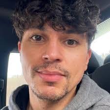 Eric Alspach's Instagram, Twitter & Facebook