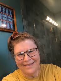 Finding comfortable shoes with wide feet and sizing issues