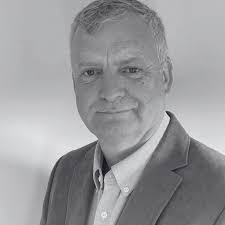 Damien Munroe's Instagram, Twitter & Facebook