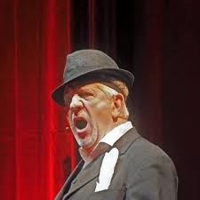 Hommage an Karl May mit Ilja Richter im Deutschen Theater