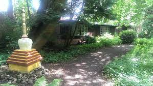 Stille roseburg haus bewertung der. Uber Uns Haus Der Stille Buddhistisches Meditationszentrum In Roseburg