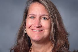 Kim Klett's Instagram, Twitter & Facebook